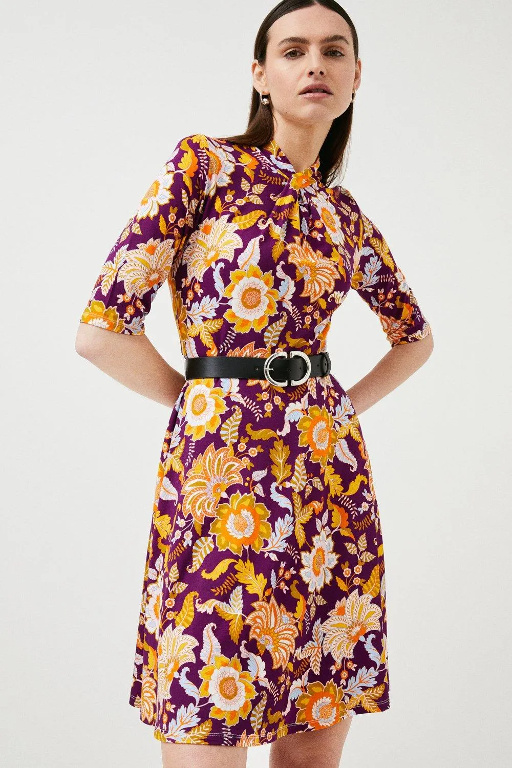 Batik Floral Twist Neck Ss Belted Jersey Dress | Karen Millen