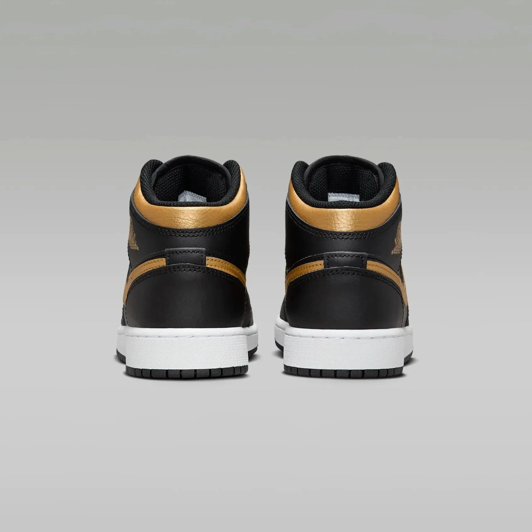 Big Kid's Air Jordan 1 Mid - BLACK/METALLIC GOLD-WHITE