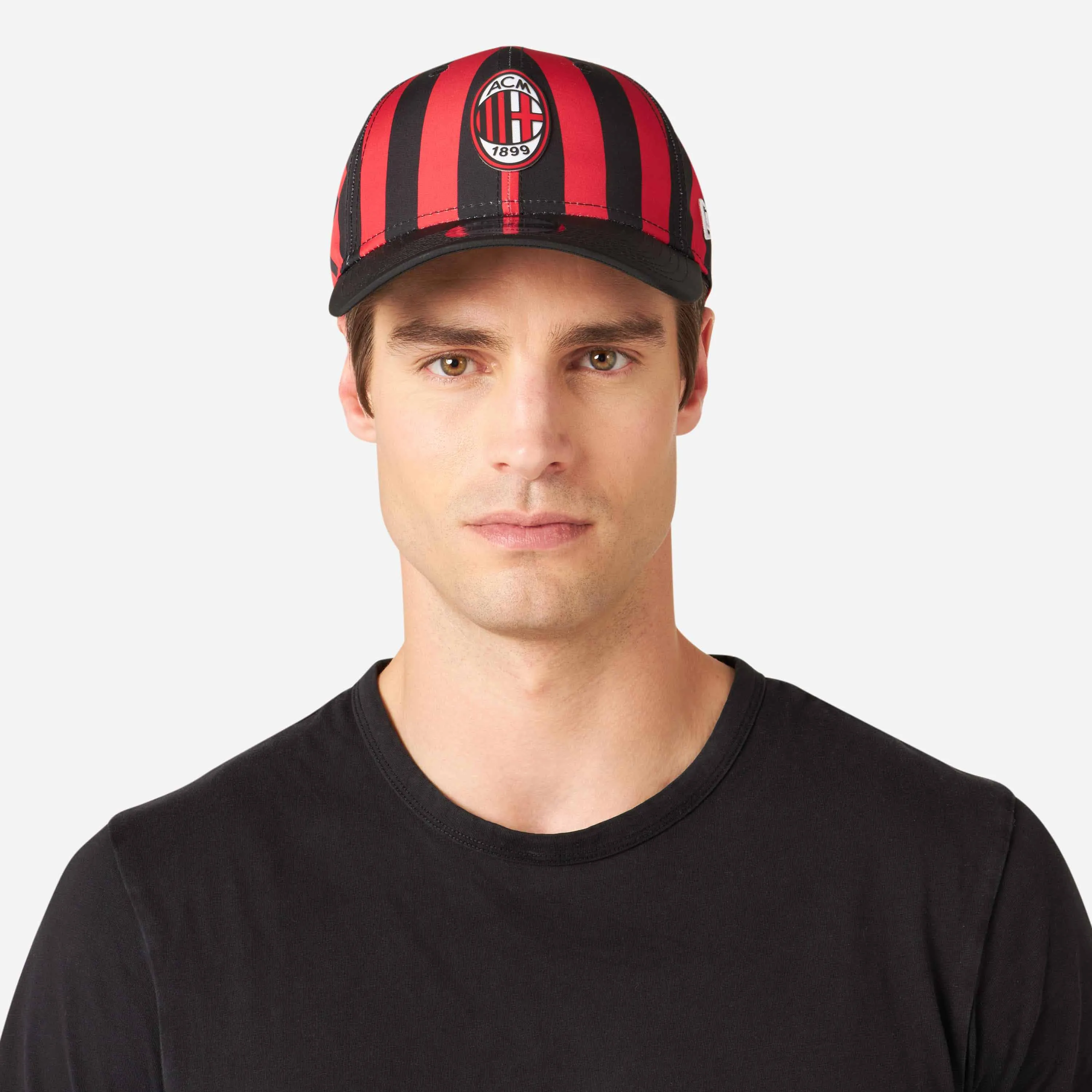 CAPPELLINO 9FORTY NEW ERA X AC MILAN ROSSONERO CON LOGO