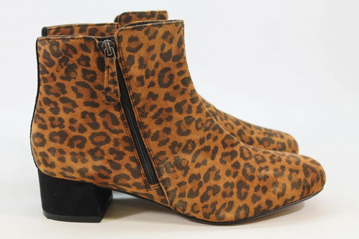 Clarks Marilyn Women's Leopard Boots 7.5M(ZAP14411)