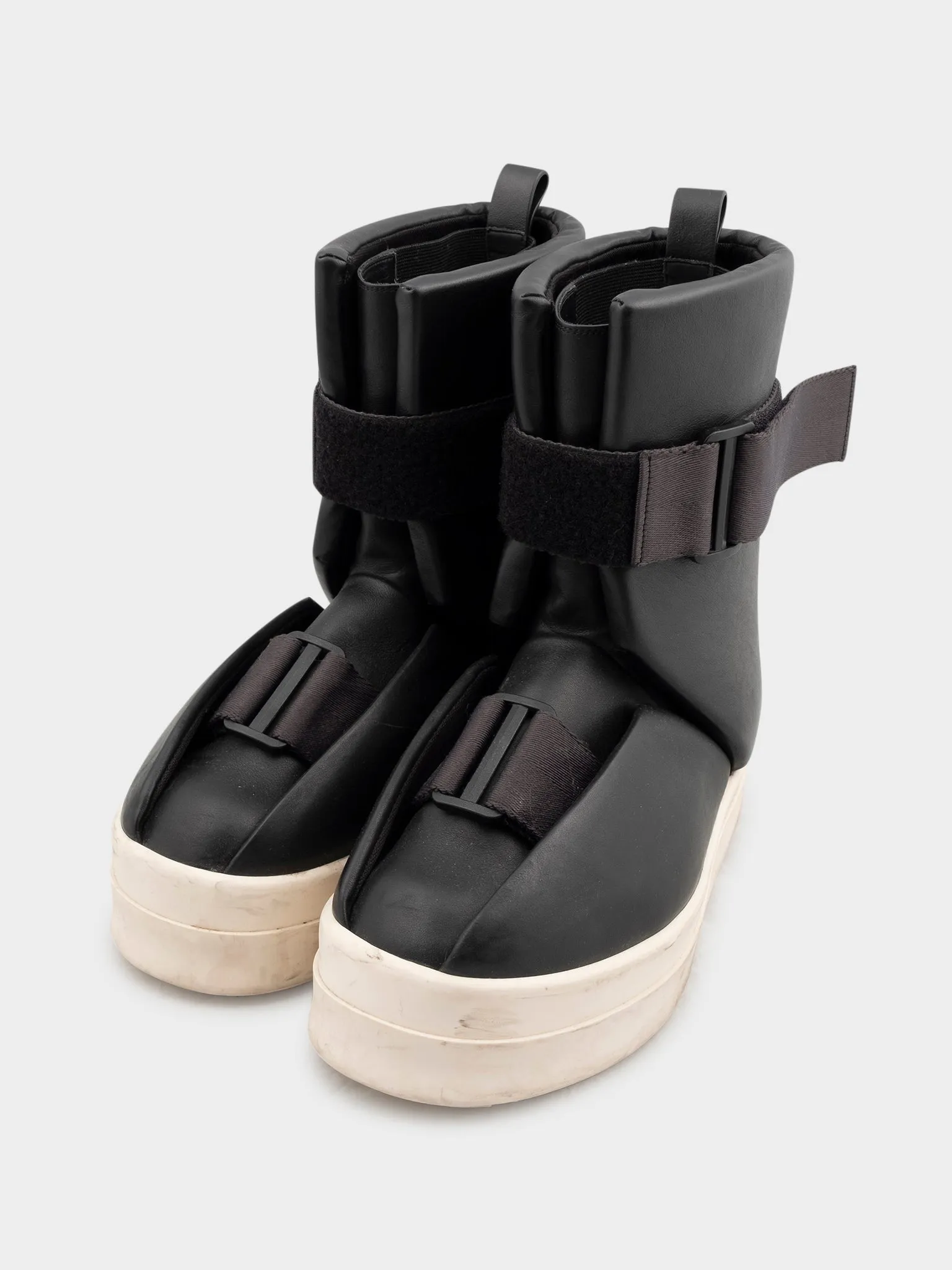 'Luxor' Runway Splint Boots