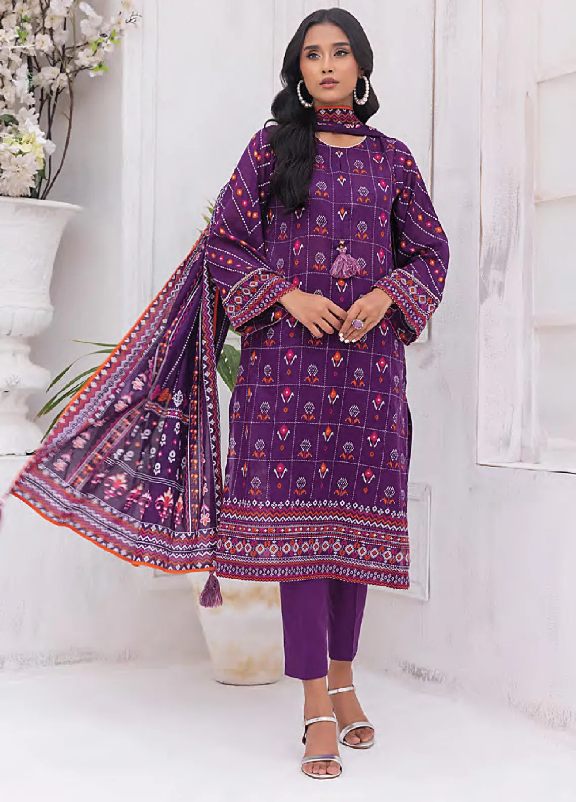 Mirha By MTC A Project of LSM Lakhany Printed Lawn 3 Piece Unstitched Suit MTCLSM24PL-26