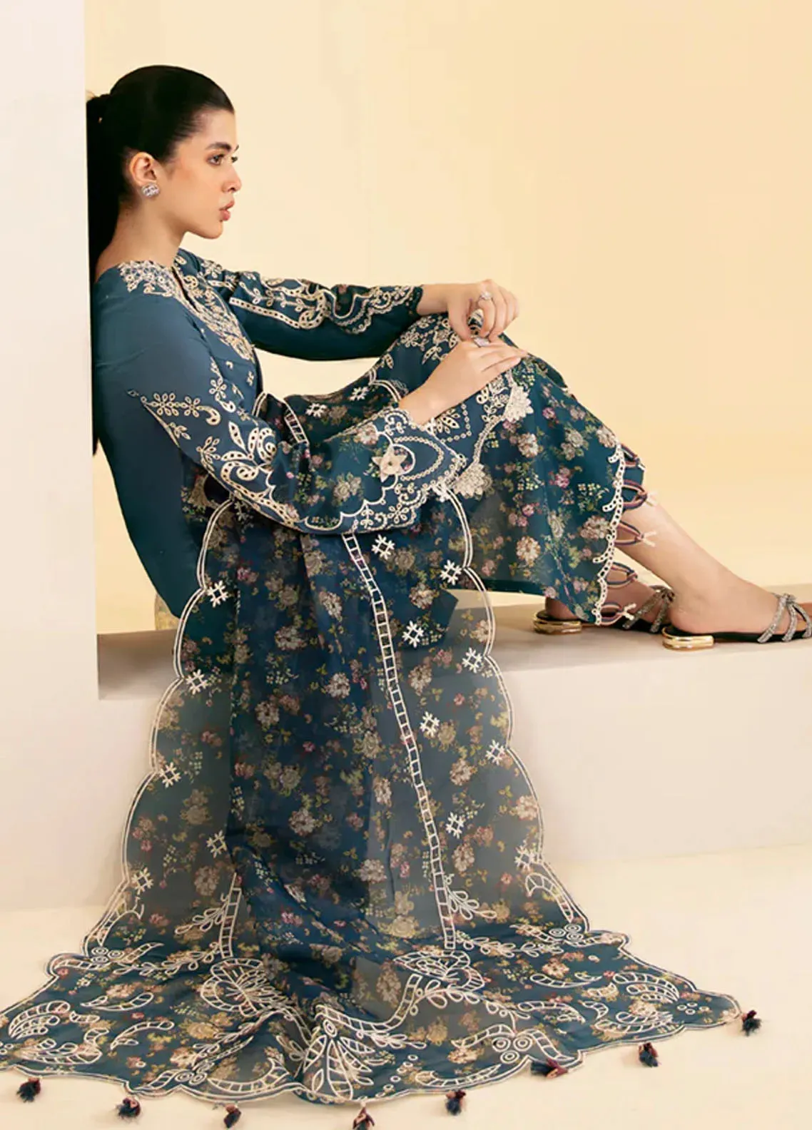 Qlinekari By Qalamkar Embroidered Lawn 3 Piece Unstitched Suit QLM24QK SQ-05 ELA