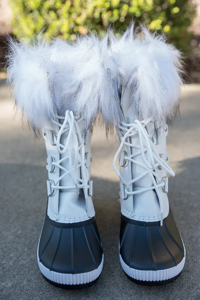 Snow White Boots [Online Exclusive]